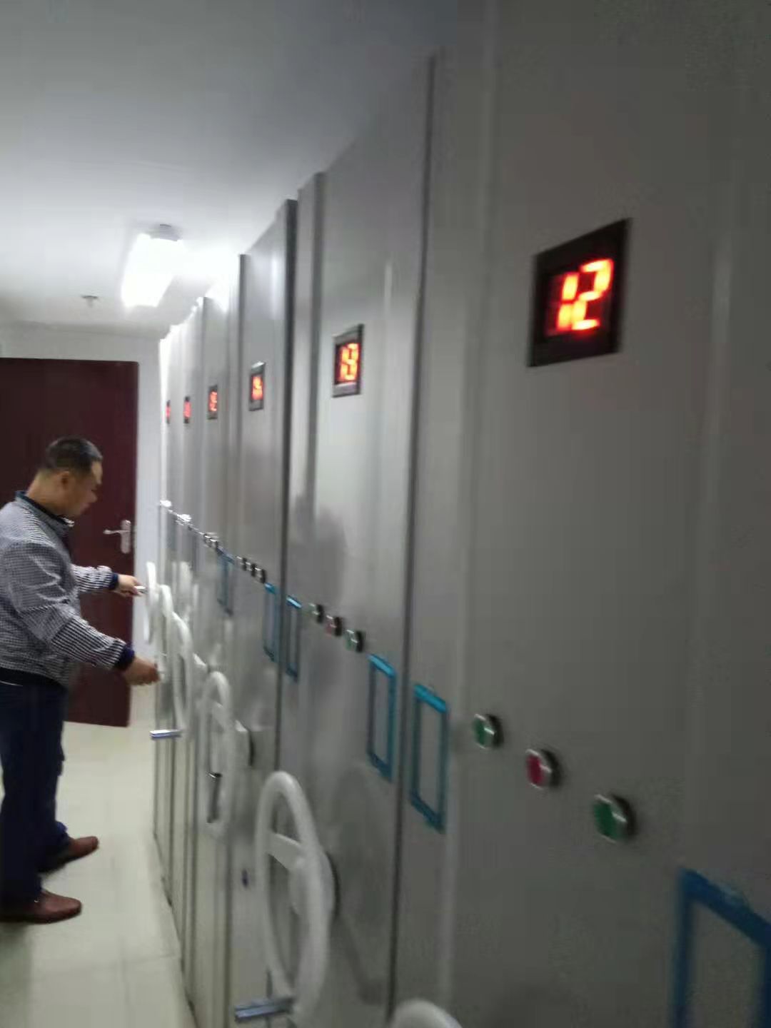 电动深夜成人网站架